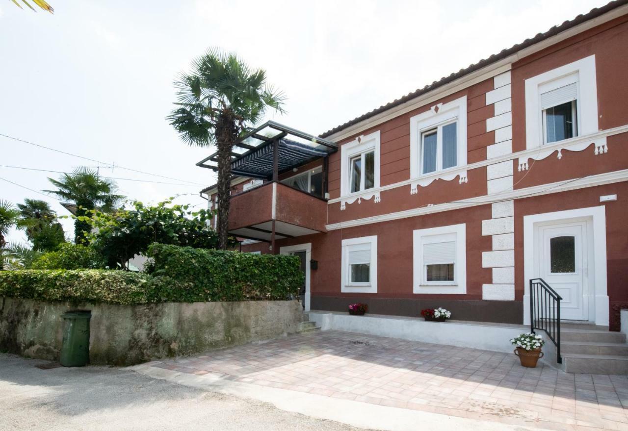 Apartment Emili أوباتيا المظهر الخارجي الصورة