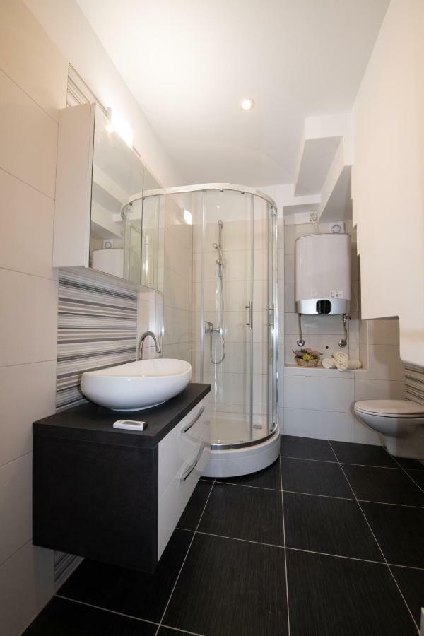 Apartment Emili أوباتيا المظهر الخارجي الصورة
